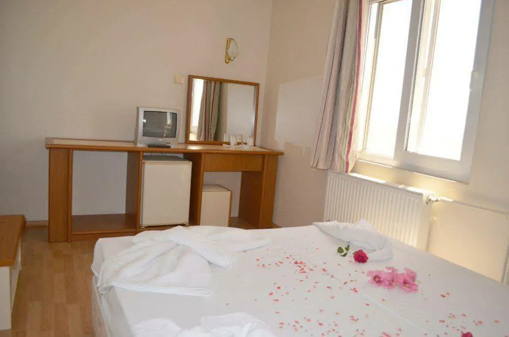 Grand Milano Hotel Ayvalı