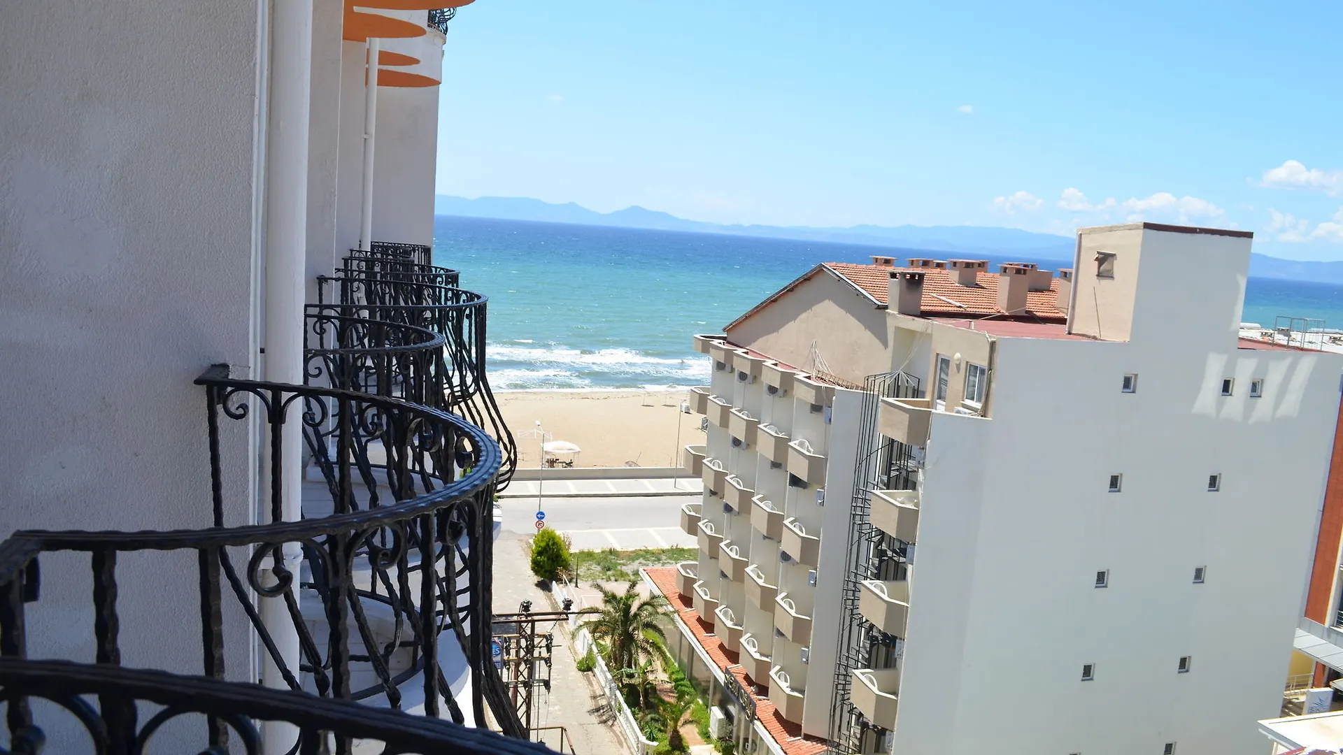 Grand Milano Hotel Ayvalı