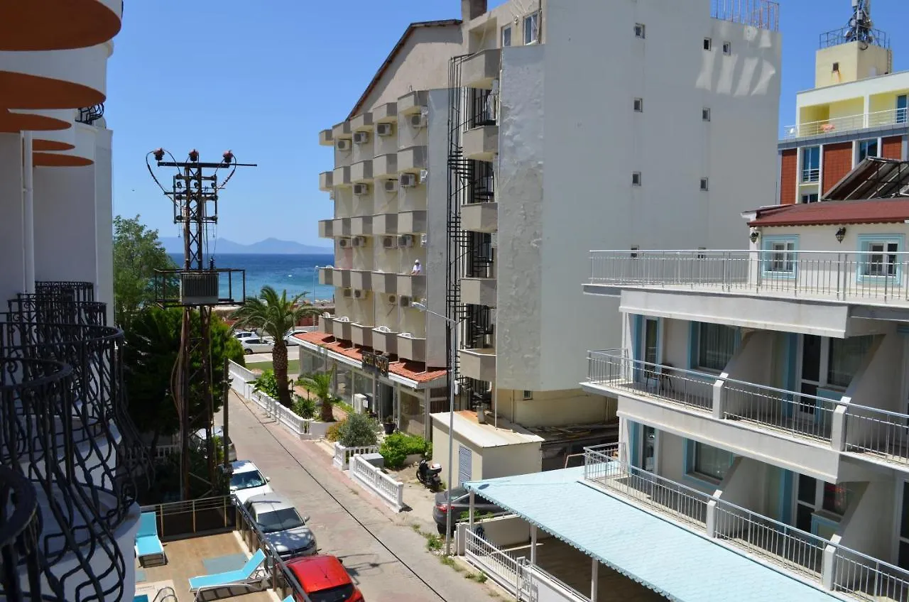 Grand Milano Hotel Ayvalik 3*,